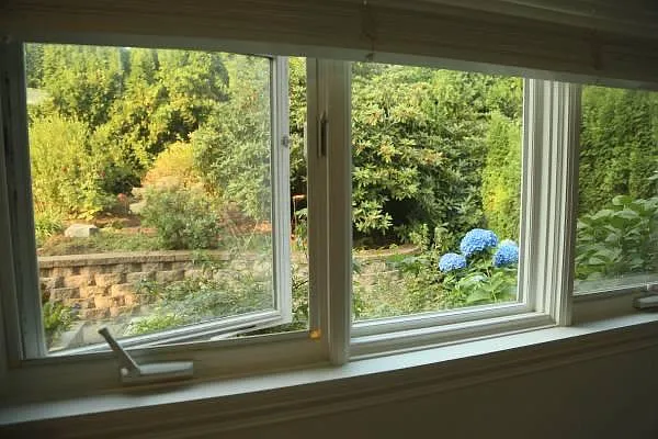 8115 SW Valley View Dr — Photo 10