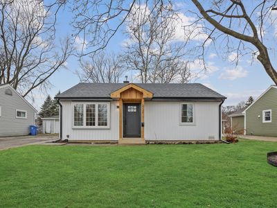 212 N Louis St, Mount Prospect, IL, 60056