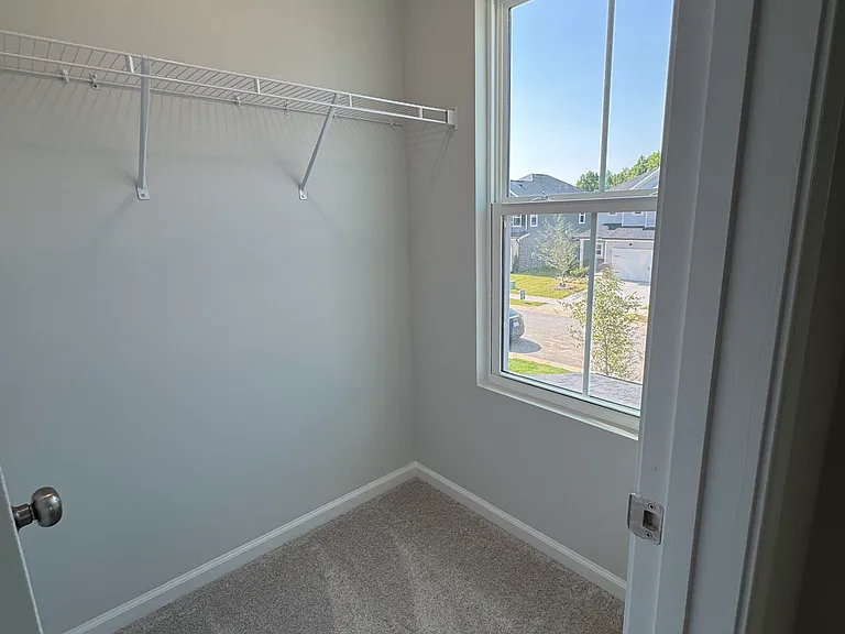 721 Branthurst Dr — Photo 20
