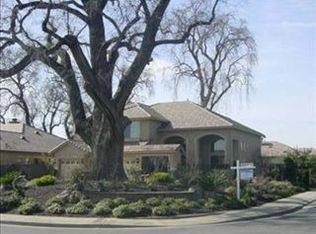 202 Royal Oaks Dr, West Sacramento, CA