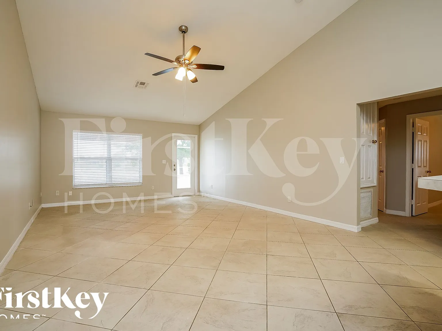 4 bed, 3.0 bath, 2395 sqft, $1,930 — Photo 3