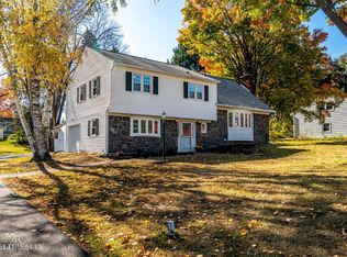 2154 River Rd, Niskayuna, NY 12309