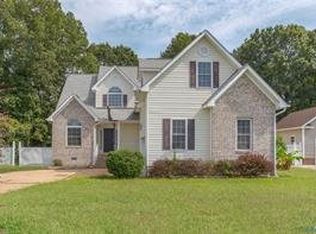 218 Bluffs Ter, Colonial Heights, VA 23834