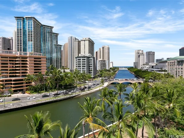 620 McCully St APT 803, Honolulu, HI 96826