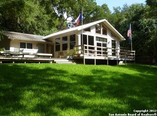 694 Riverside Path, Canyon Lake, TX 78133