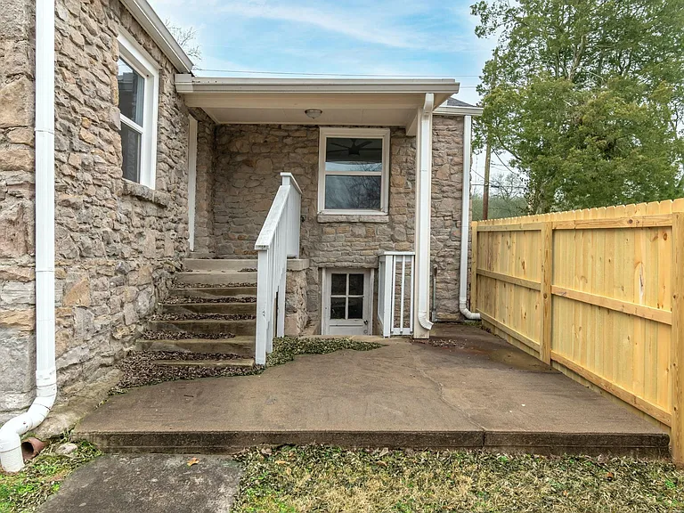 3823 Saunders Ave — Photo 31