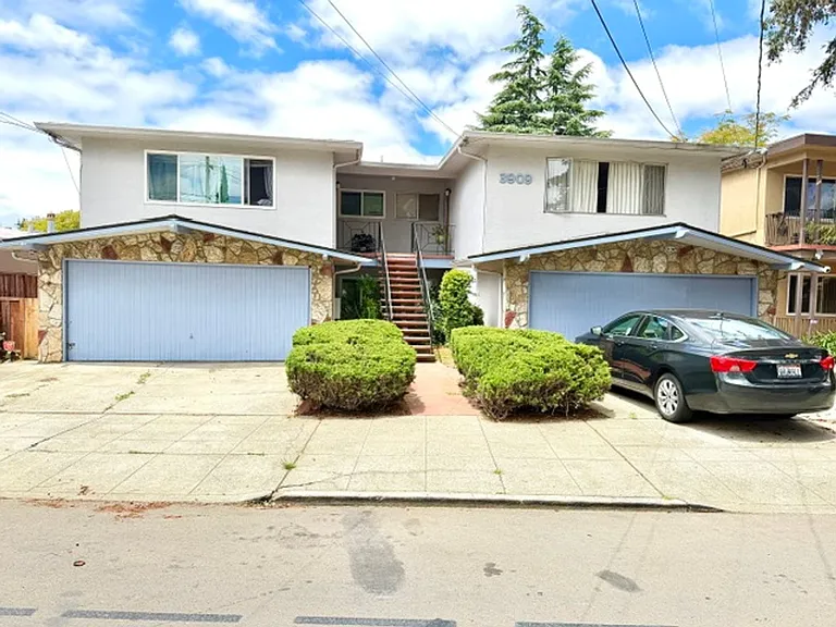 3909 High St — Photo 2