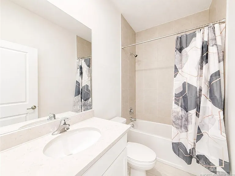 3583 NW Solange Ct — Photo 38