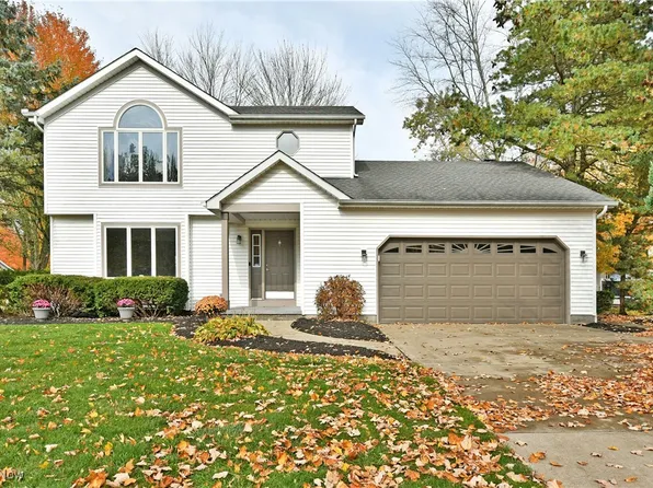 247 Maple Ave, Cortland, OH 44410