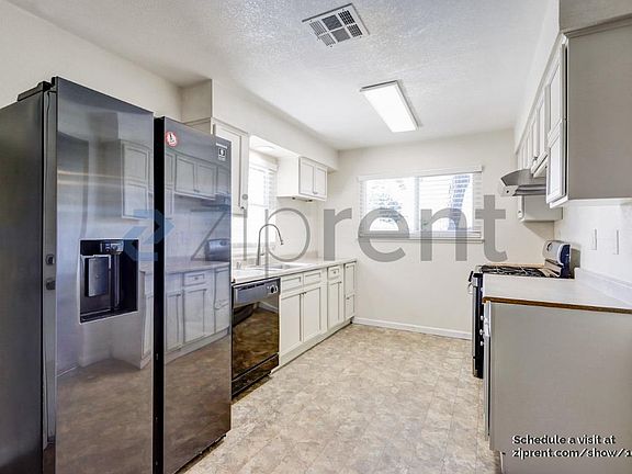 3rd image of 5230 McCoy Ave