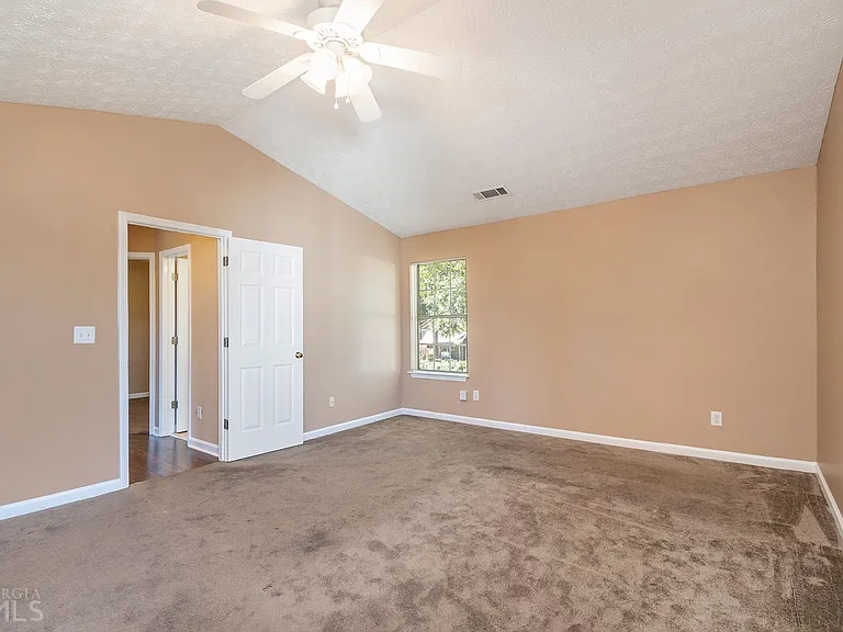 4313 Catalpa Ct — Photo 15