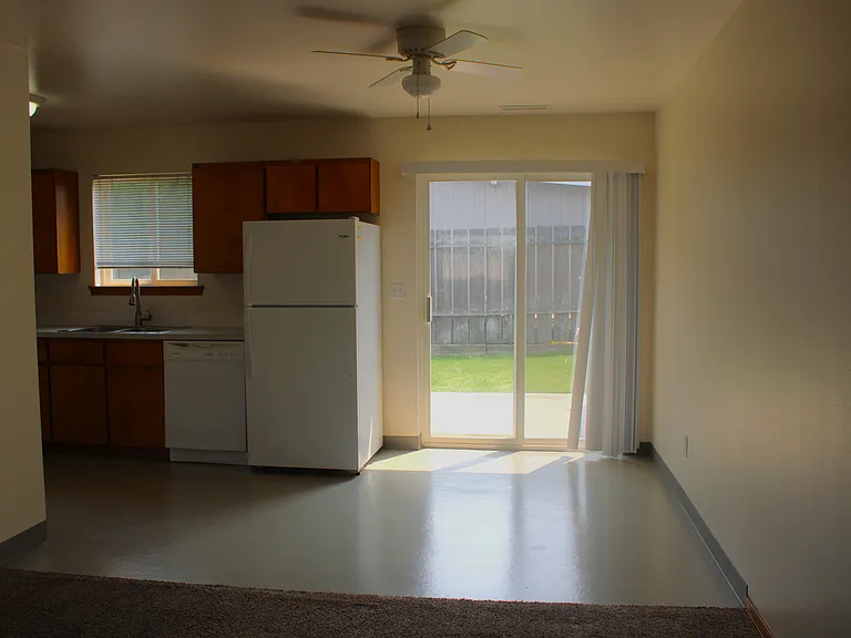 1227 N Western Ave #103 — Photo 11