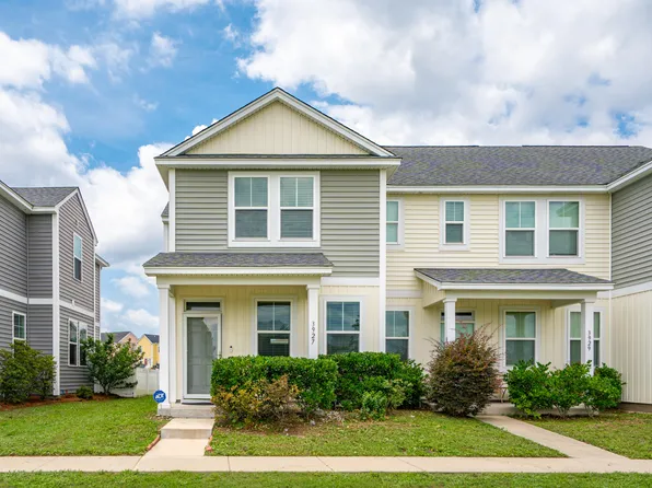 3927 Four Poles Park Dr, North Charleston, SC 29405