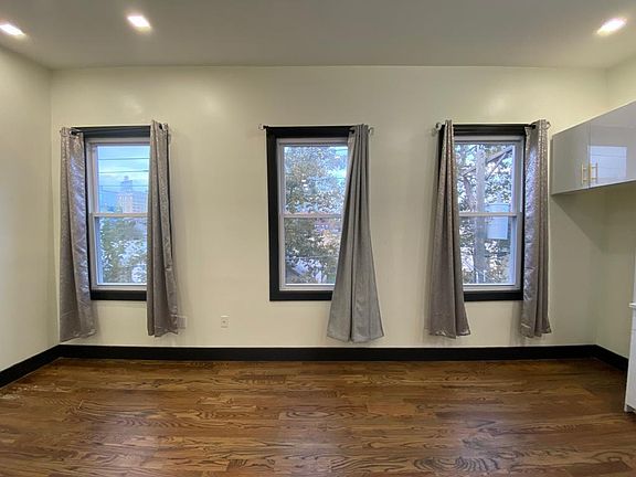 5th image of 77 Vroom St #3F