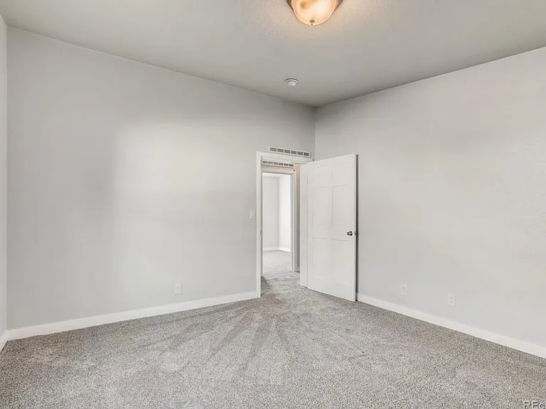 2503 Carriage Dr — Photo 11