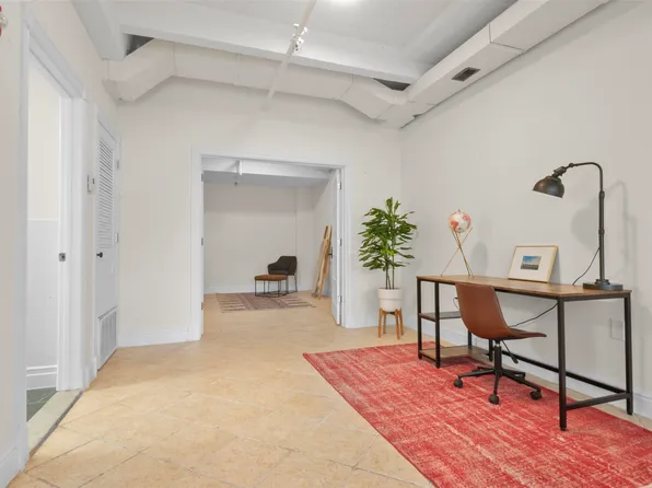 300 Communipaw Avenue image 6 of 28