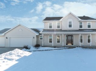 2716 Teresa Dr, Green Bay, WI 54311