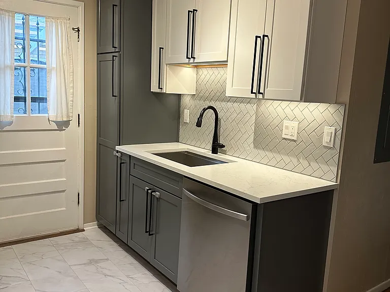 1305 S Benton St — Photo 10