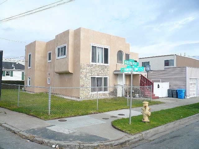 2nd image of 8 Buena Vista Ave