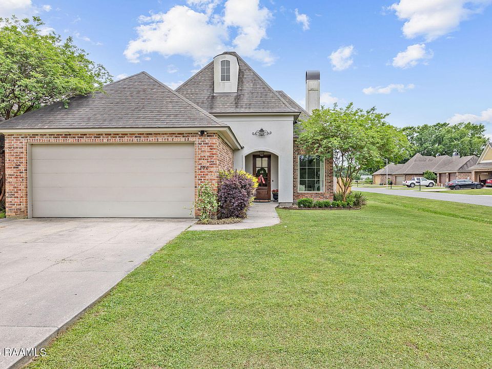 1st image of 100 Tara Oak Dr