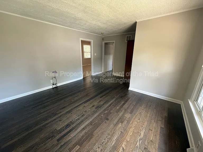 2700 Brightwood Ct — Photo 2