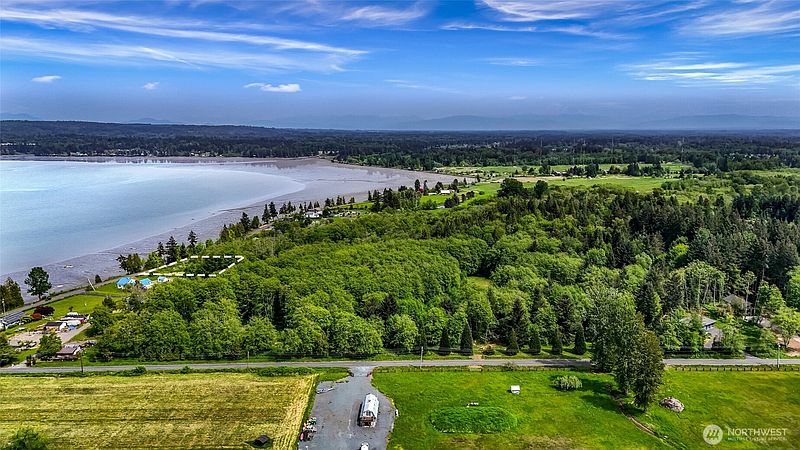 2nd image of 5149 Drayton Harbor Road