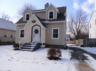 90 Saint James Cir, Springfield, MA 01104