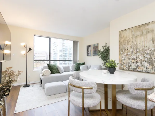 1189 Howe St #1501, Vancouver, BC V6Z 2X4