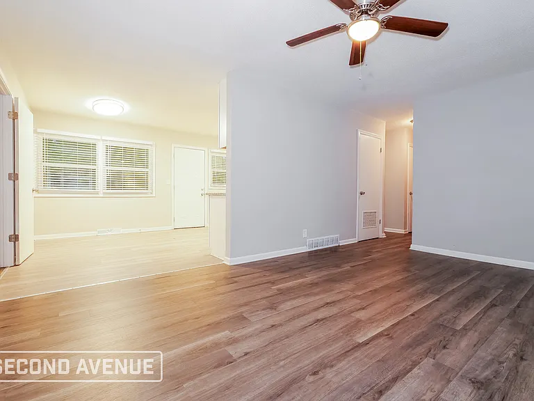 401 Lacy Ln — Photo 5