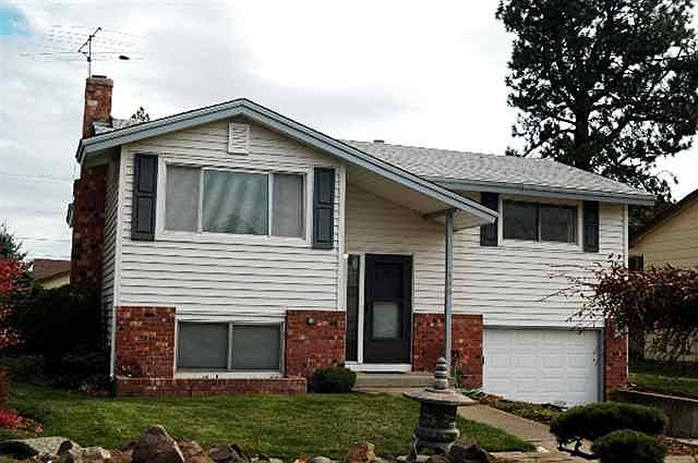 1st image of 106 N Grant Ave