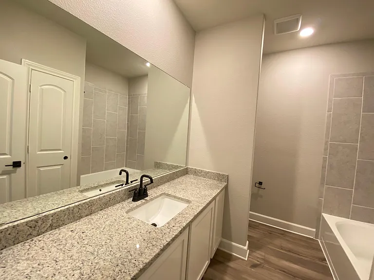2109 Atwood Dr — Photo 4