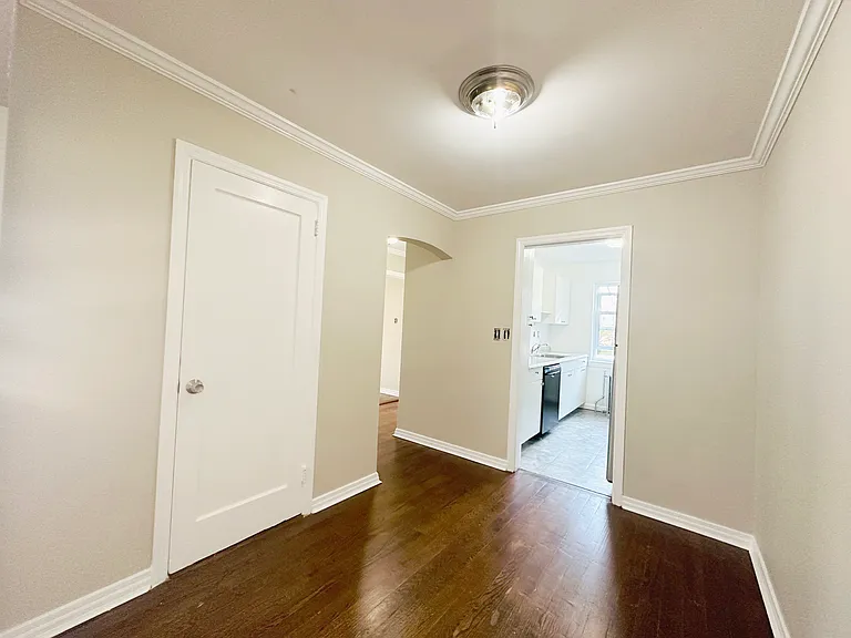 37 Spruce St #4 — Photo 4