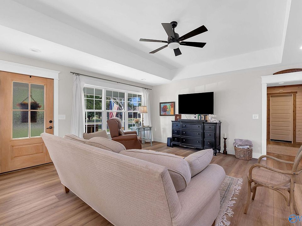 1st image of 1520 White Elephant Rd