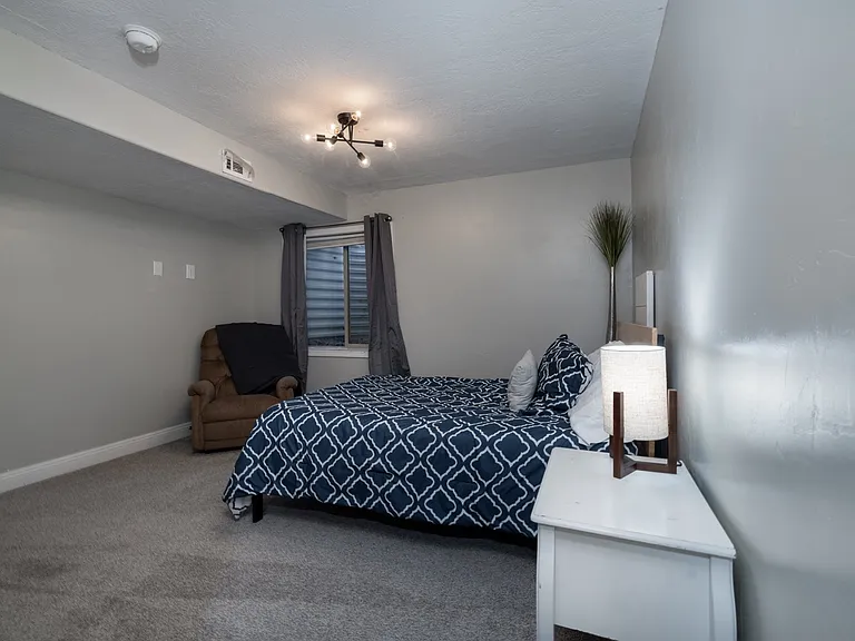 1808 E 2000 S — Photo 12