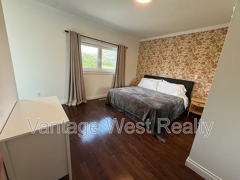 1556 Pritchard Dr — Photo 19