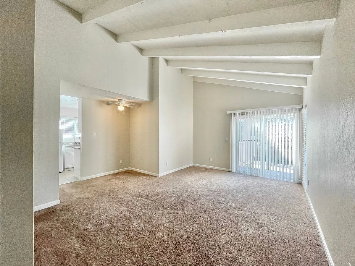Building Photo - 2206 V St #12