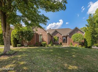 11205 Oakhurst Rd, Louisville, KY 40245