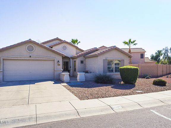 2nd image of 4409 W PLEASANT Lane