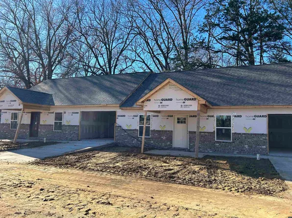 133 Ester Dr, Martin, TN 38237