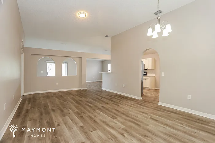 9611 Watershed Dr E — Photo 6