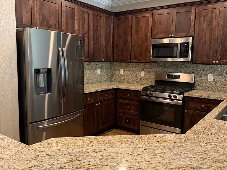 424 Sage Ct — Photo 12
