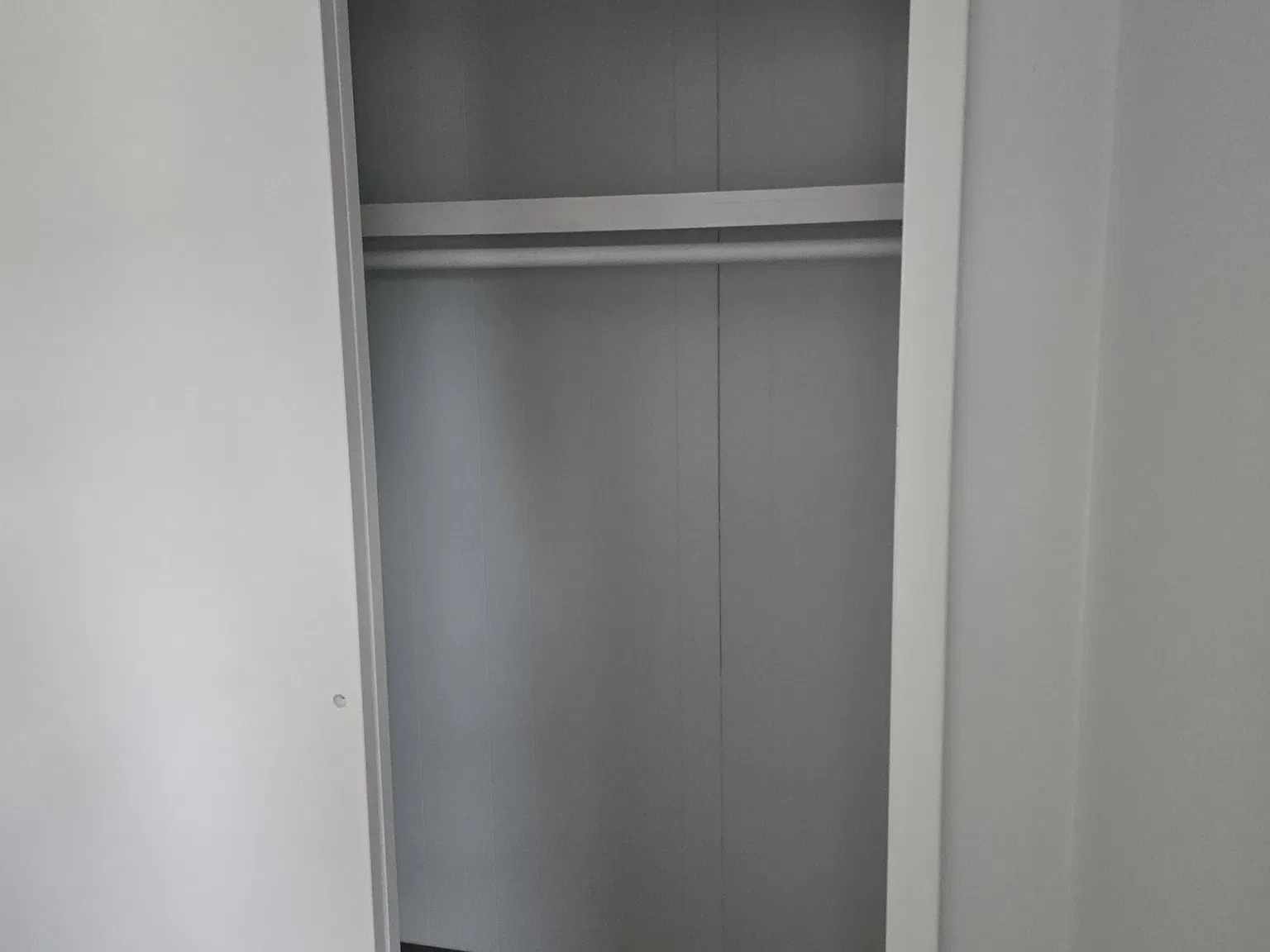 2 bed, $850 — Photo 2