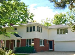 7014 N Claire Ct, Fox Pt, WI 53217