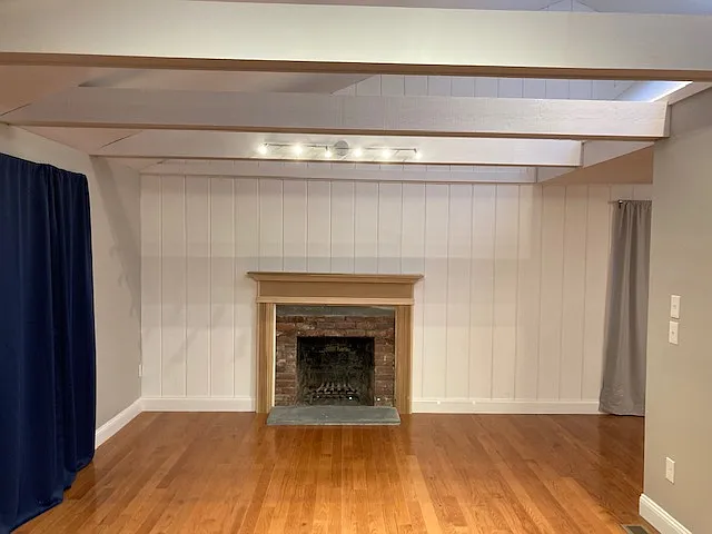 1185 Bay Rd — Photo 3