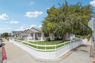 Loma Vista St-L0808-004.jpg