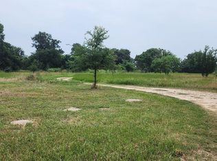 5353 Old Colony Line Rd, Lockhart, TX 78644