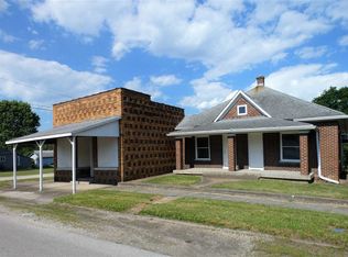 857 N 7th St, Clinton, IN 47842