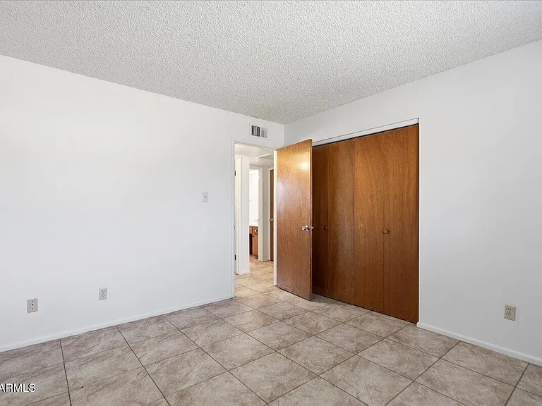 1321 E Carol Ave #3 — Photo 12