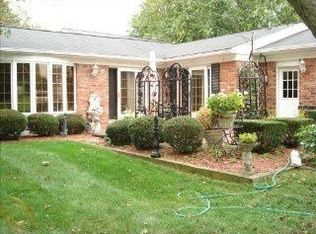 35257 Caryn St, Farmington Hills, MI 48331