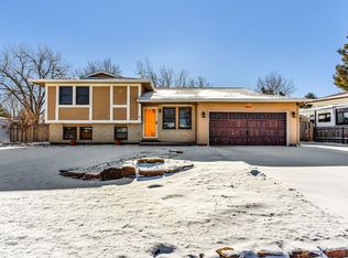 6 Archway Ln, Pueblo, CO 81005